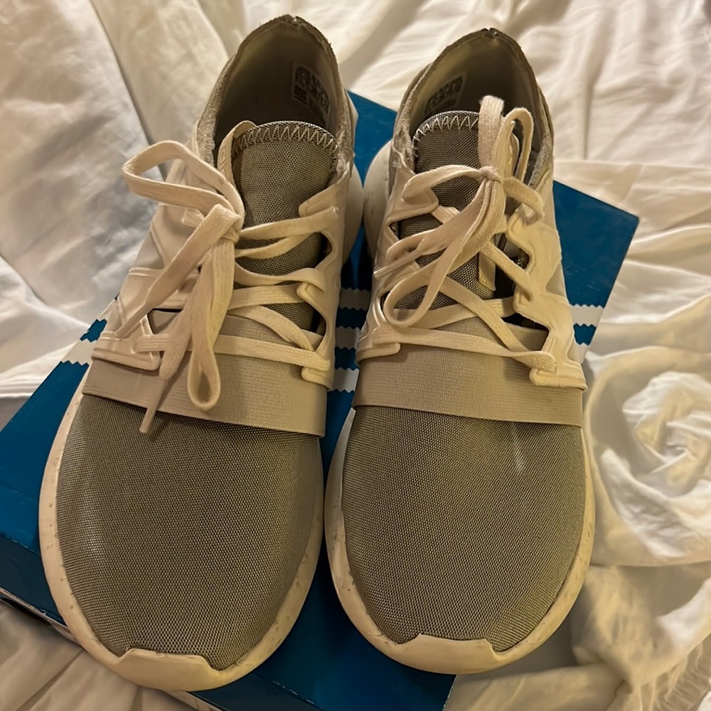 Adidas turbular vilar W SIZE 6 1/2